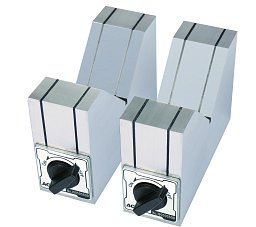 Obrázek pro produkt ACCUD 635-070-01 V-BLOCK - prizmatické podložky magnetické 70x40x50mm ( 1 pár )